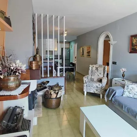 Casa Aurora, Piscina , Wifi, Jardin 5-6 Pax Feriehus *