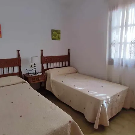 Casa Aurora, Piscina , Wifi, Jardin 5-6 Pax