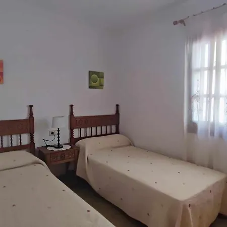 Casa Aurora, Piscina , Wifi, Jardin 5-6 Pax *